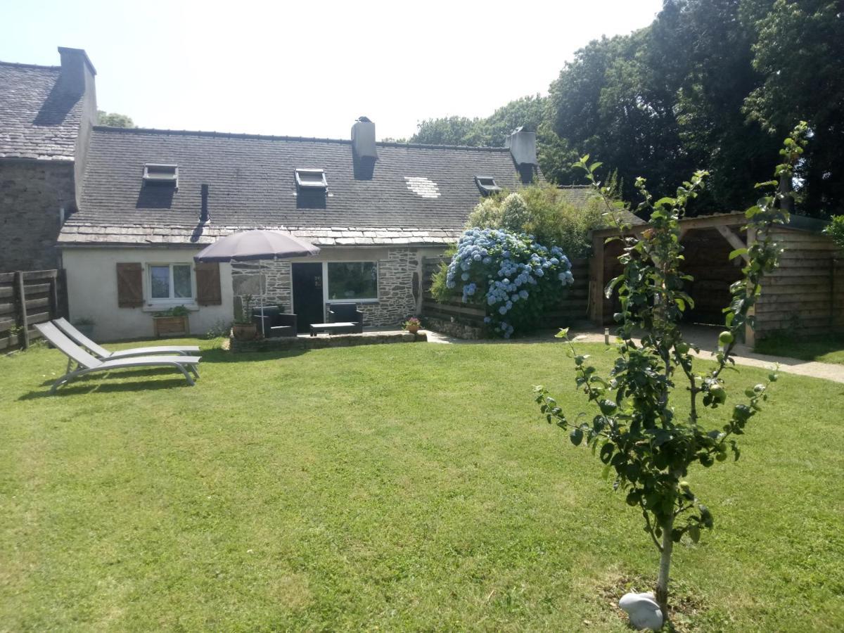 Petite Maison Dans Les Monts D'Arree Ty Coz Commana 외부 사진